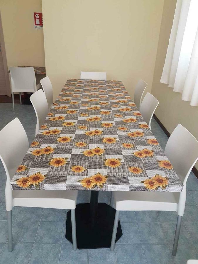Hotel Piramide Реджонель-Эмилия Экстерьер фото