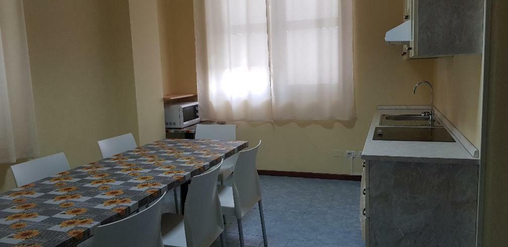 Hotel Piramide Реджонель-Эмилия Экстерьер фото